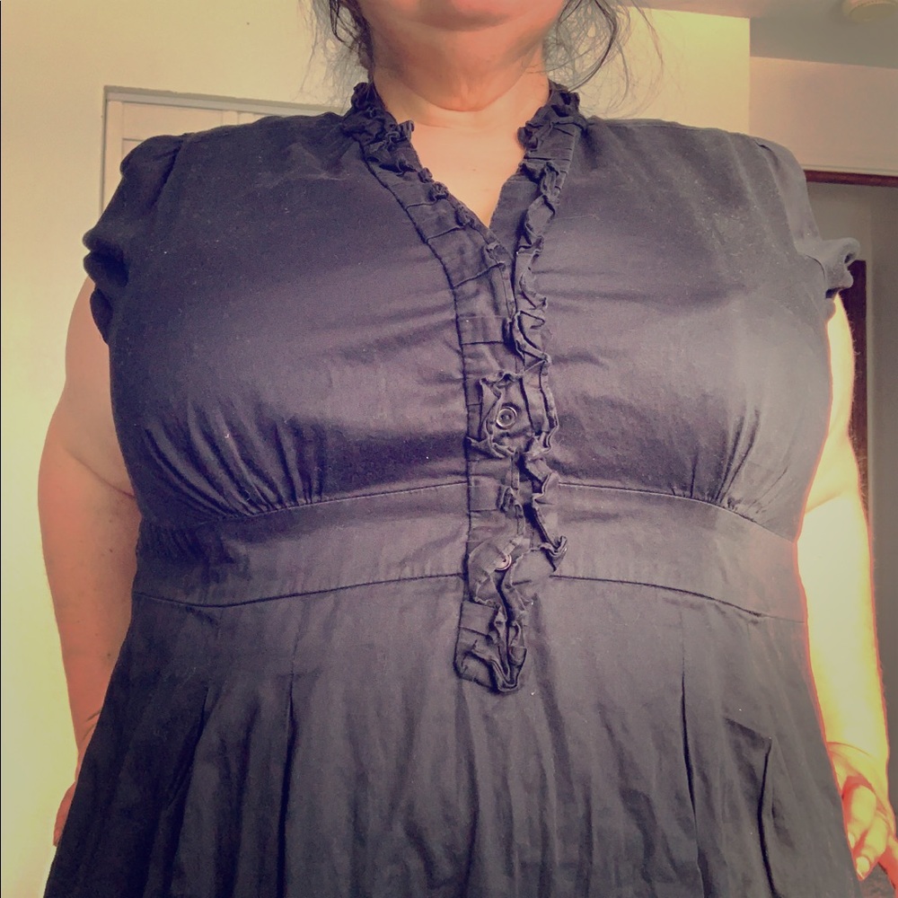 Black cotton dress.